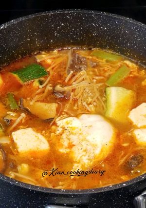 Foto resep Sundubu Jjigae(Korean Spicy soft tofu stew)