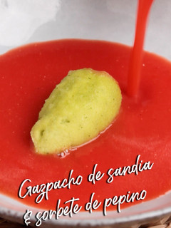 Una foto de 🍉🥒Gazpacho de sandía y sorbete de pepino🥒🍉