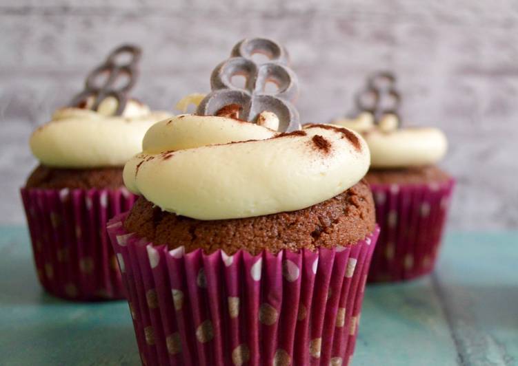 Steps to Prepare Super Quick Homemade Tiramisu Cupcakes