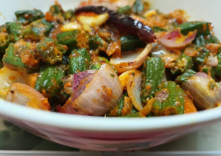 Step-by-Step Guide to Make Favorite Tangy Bhindi Onion Masala