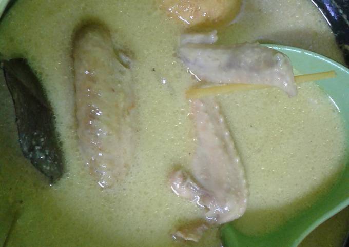 Opor ayam telur kentang maknyuss