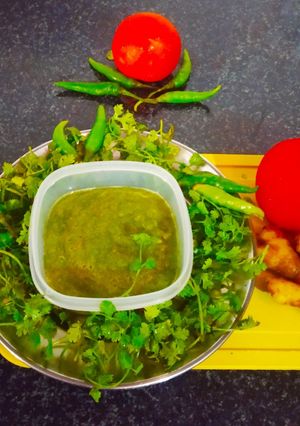 टमाटर की चटपटी  चटनी (Tamatar ki chatpati chutney recipe in Hindi) रेसिपी मुख्य फोटो