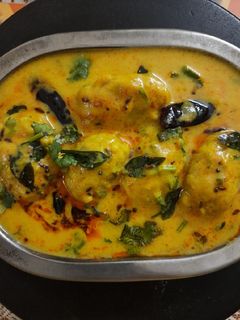 રસિયા મુઠીયા (Rasiya Muthiya Recipe In Gujarati) રેસીપી મુખ્ય ફોટો
