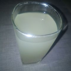 A picture of Ginger and cucumber juice.