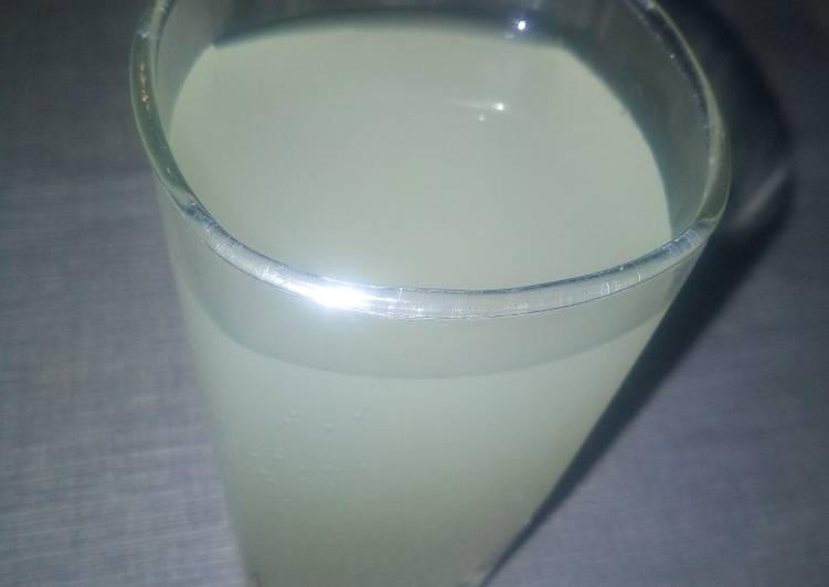 Ginger and cucumber juice