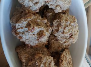 Una foto de Galletas de avena y plátano sin gluten, sin azúcar, muy ricas 😋