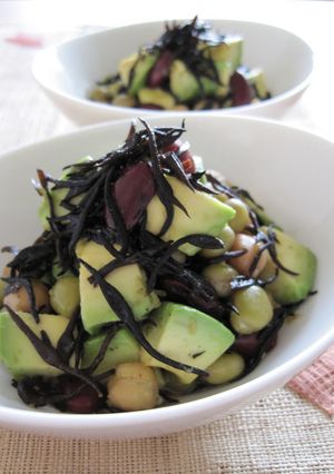A picture of Avocado and Hijiki Seaweed Yuzu Pepper Paste Salad.