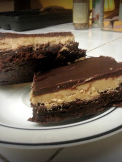 A picture of Reese's style brownie.