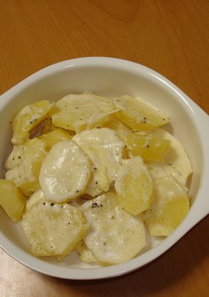 A picture of Potatoes Cooked in Milk.