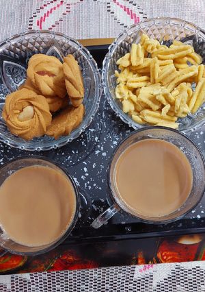 तुलसी अदरक की चाय रेसिपी मुख्य फोटो