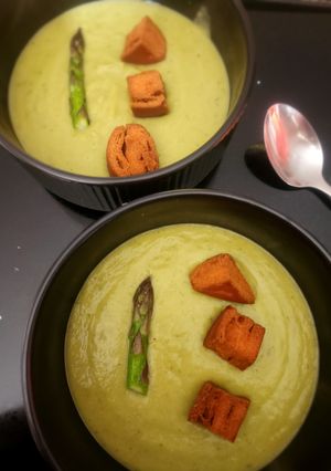 Una foto de Crema de Espárragos