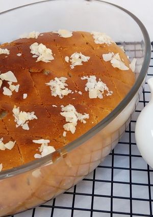 Basbousa with orange syrup ainihin hoton girkin