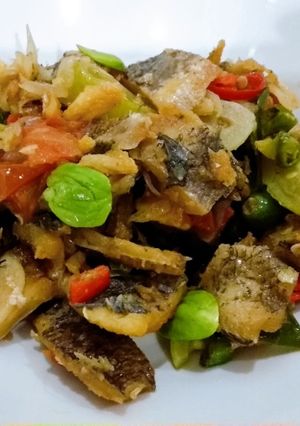 Foto resep Oseng Ikan Asin Gabus Pete