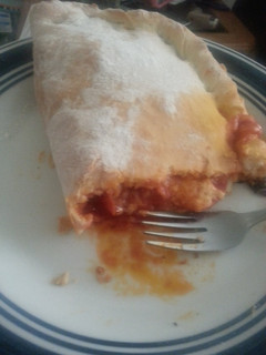 A picture of Calzone.