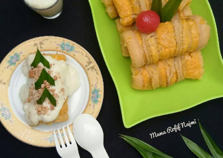Langkah Mudah untuk Membuat 219. Banana Rolls, Bikin Ngiler
