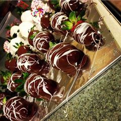 A picture of Chocolate Covered Strawberries!.