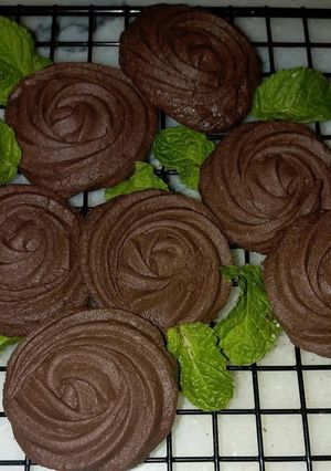 A picture of Milk Chocolate Cookies.