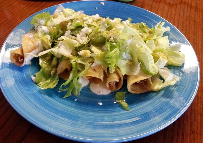 chicken flautas (tacos dorados)