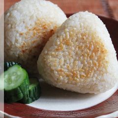 A picture of Toasted Onigiri (Rice Balls).