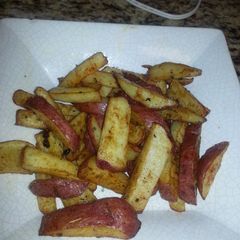 A picture of Red B Potatoes Fries.