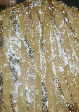 Una foto de Pastafrola de dulce de leche y membrillo