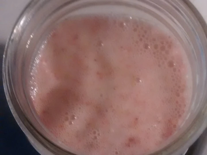 Recipe Skinny Strawberry Oat Breakfast smoothie the Delicious Tasty