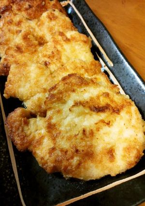 A picture of Mayo-Soy Sauce Pan-fried Chicken Breast.