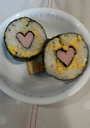 A picture of Pink Heart Sushi Rolls for Charaben.