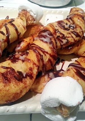 A picture of Ray's Cinnamon S' Mores Twistys.
