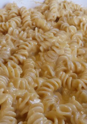 A picture of Easy Mac & Cheese (No Bake).