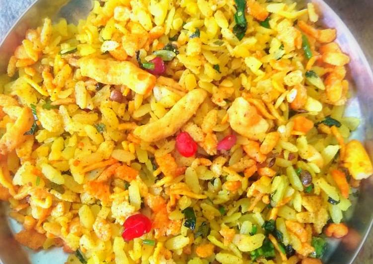 Steps to Prepare Any-night-of-the-week Indori Poha