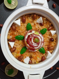 टोमेटो पोहा (Tomato Poha recipe in Hindi) रेसिपी मुख्य फोटो