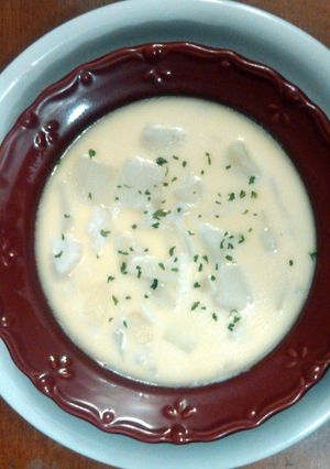 A picture of Grammies Down East Fish Chowder.