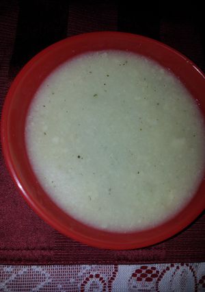 A picture of Cauliflower soup.