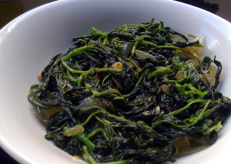 Sauté green leaves ( toufé bred malbar )