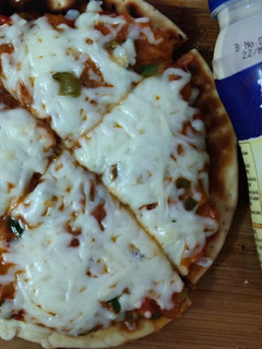 પીઝા( Pizza recipe in Gujarati રેસીપી મુખ્ય ફોટો