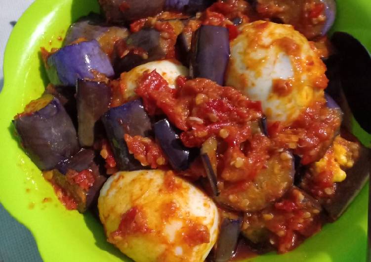 Resep Telor Dan Terong Dicabein Oleh Syahfiah Arini Cookpad Contact terong dicabein on messenger. resep telor dan terong dicabein oleh