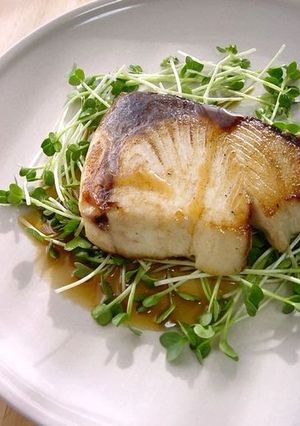 A picture of Pan-Fried Amberjack with Shiso Butter Sauce.