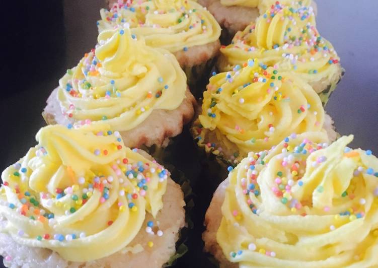 Easiest Way to Make Super Quick Homemade Cupcake buttercream icing