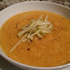 A picture of Roasted Squash & Apple Soup.