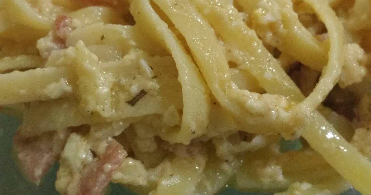Salted Egg And Bacon Pasta Recipe By Maekamanlapaz Cookpad