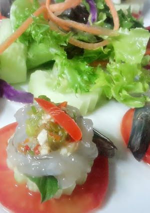 A picture of Koong Chae Nampla / Shrimps with hot sauce.