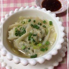 A picture of Hakata-Style Gyoza Made with Yakisoba.