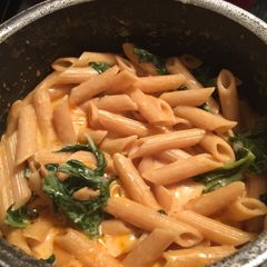 A picture of Penne ala Vodka And Kale.