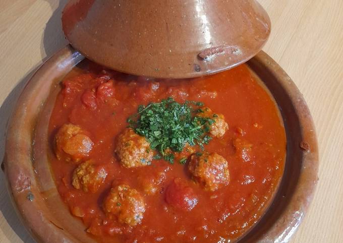 Steps to Make Speedy Tajine with kefta and tomatoes