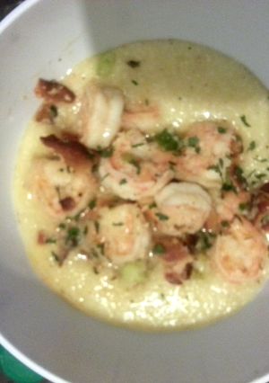 A picture of Shrimp And Grits.