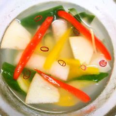 A picture of Daikon Radish and Cucumber Mul (Water) Kimchi.