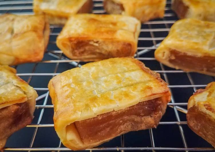 How to Make Super Quick Homemade Pastry Wrapped Rice Cake