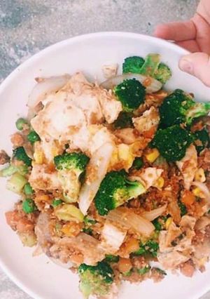 A picture of Cauliflower Fried Rice.