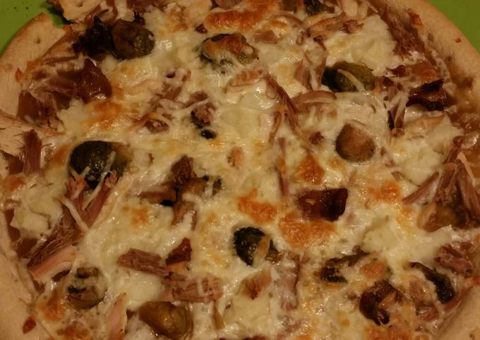 Recipe of Homemade Thanksgiving Pizza